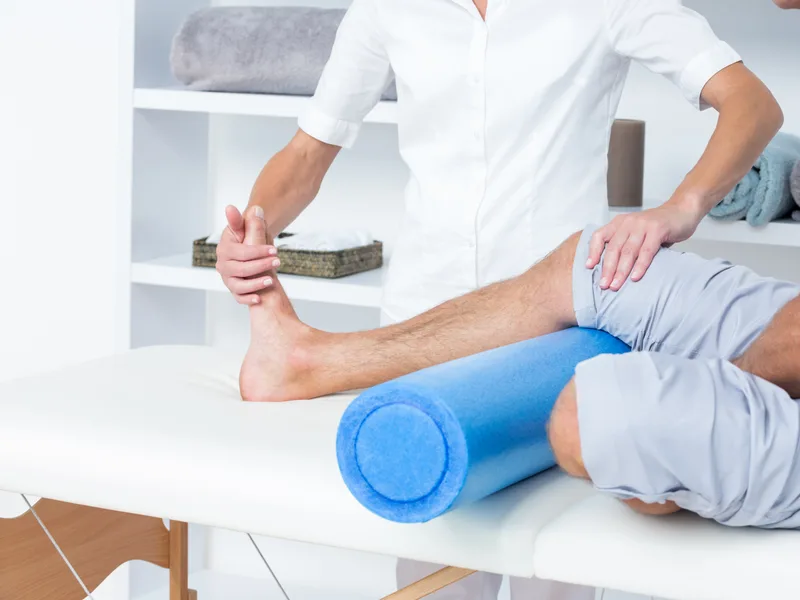 How Intersegmental Traction Therapy works at Schomaker Chiropractic Clinic