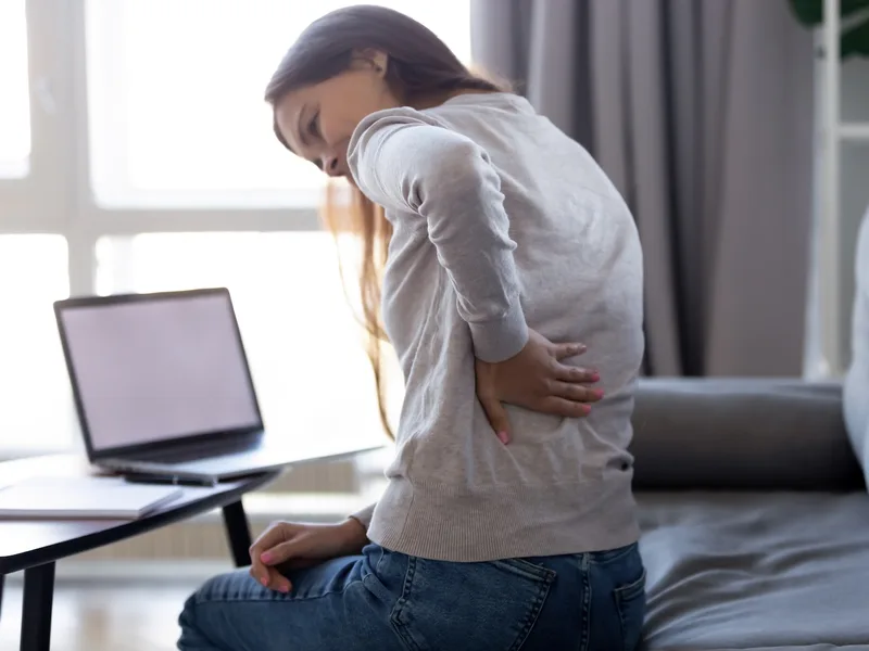 How Schomaker Chiropractic Clinic treats back pain in Elk River