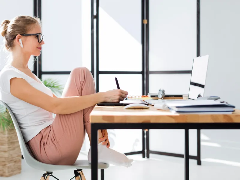 Schomaker Chiropractic Clinic treating poor posture in Elk River