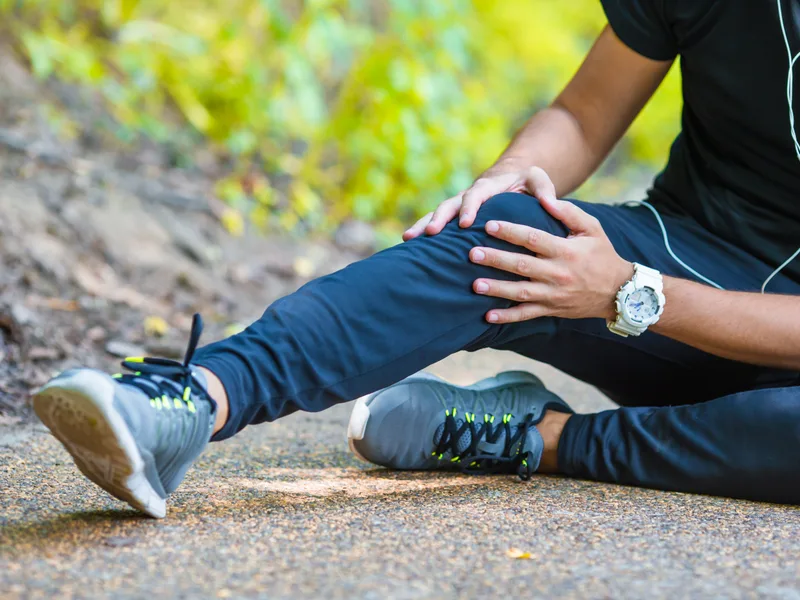 How Schomaker Chiropractic Clinic treats sprains & strains in Elk River